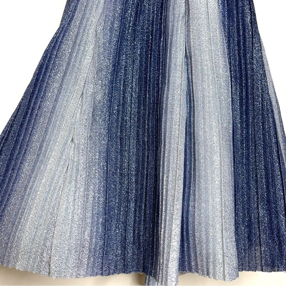 New Aqua Frozen Blue Ombre Pleated Mini Dress US 4 - Picture 8 of 12